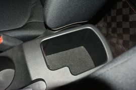 2016款起亚福瑞迪1.6L