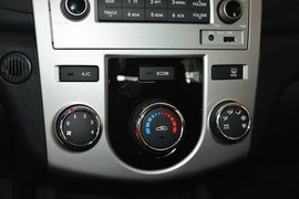 2016款起亚福瑞迪1.6L