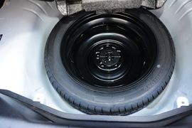 2016款奔腾B70