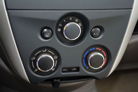 2015款日产阳光1.5XE手动大师版