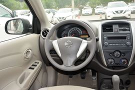 2015款日产阳光1.5XE手动大师版