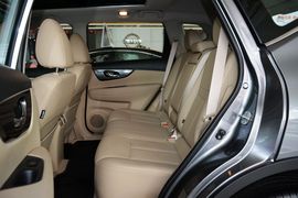 2014款日产奇骏2.5L