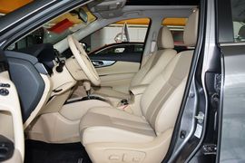 2014款日产奇骏2.5L