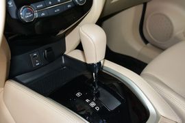2014款日产奇骏2.5L