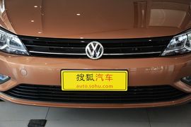 2015款大众凌渡230TSI手动风尚版