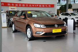 2015款大众凌渡230TSI手动风尚版