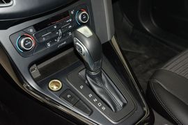 2015款福特福克斯两厢