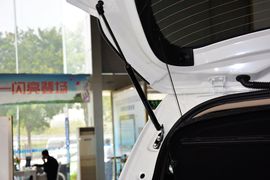 2015款铃木锋驭1.6L
