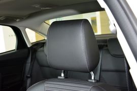 2015款福特福克斯三厢EcoBoost