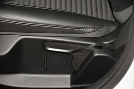 2015款福特福克斯三厢EcoBoost