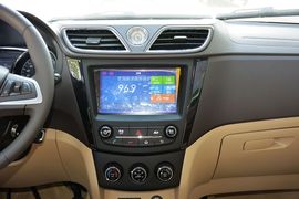 2016款五菱宏光S1