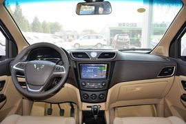 2016款五菱宏光S1