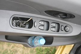 2010款旗云1天门山外拍