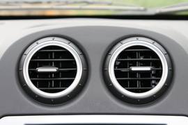 2010款旗云1天门山外拍