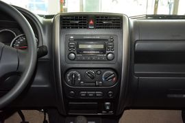   2015款铃木吉姆尼1.3 MT JLX