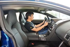 2016款阿斯顿马丁Rapide