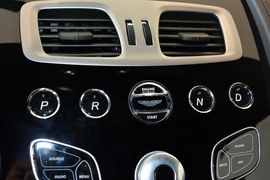 2016款阿斯顿马丁Rapide