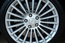 2016款阿斯顿马丁Rapide