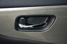 2015款日产楼兰2.5