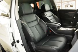 2015款日产楼兰2.5