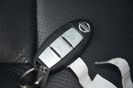 2015款日产楼兰2.5