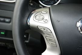 2015款日产楼兰2.5