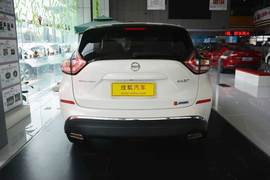 2015款日产楼兰2.5