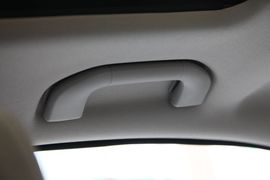 奔驰C200标准型