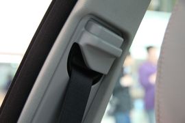奔驰C200标准型