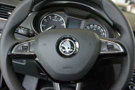 2017款斯柯达明锐1.6L自动智行版