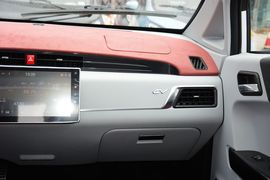 2016款众泰E200
