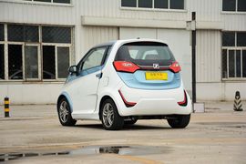 2016款众泰E200