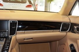 2016款保时捷Panamera