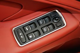 2015款阿斯顿马丁Vanquish