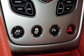 2015款阿斯顿马丁Vanquish