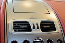 2015款阿斯顿马丁Vanquish