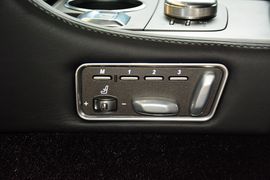 2016款阿斯顿马丁Rapide