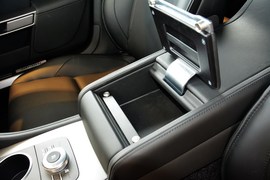 2016款阿斯顿马丁Rapide