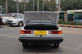 2007款大众桑塔纳1.8L景畅型