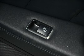 2016款奔驰CLS320