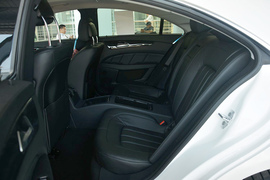 2016款奔驰CLS320