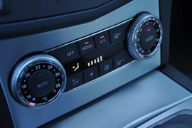 2010款奔驰C300