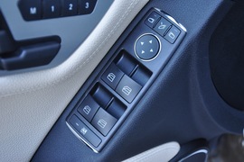 2010款奔驰C300