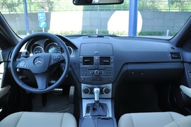 2010款奔驰C300