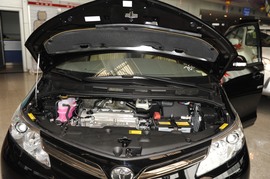 2008款丰田普瑞维亚2.4标准版