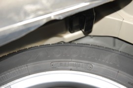 2008款丰田普瑞维亚2.4标准版