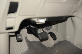 2008款丰田普瑞维亚2.4标准版