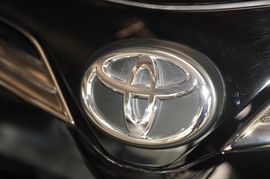 2008款丰田普瑞维亚2.4标准版