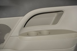 2008款丰田普瑞维亚2.4标准版