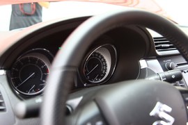 2010款铃木凯泽西试驾